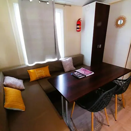 Entre Mer Et Roseaux - Piscine - Proche Centre Et Mer - Petfriendly Port-la-Nouvelle Room photo
